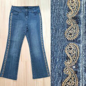 Vtg Y2K flared jeans w/ paisley embroidery - Roz & Ali brand